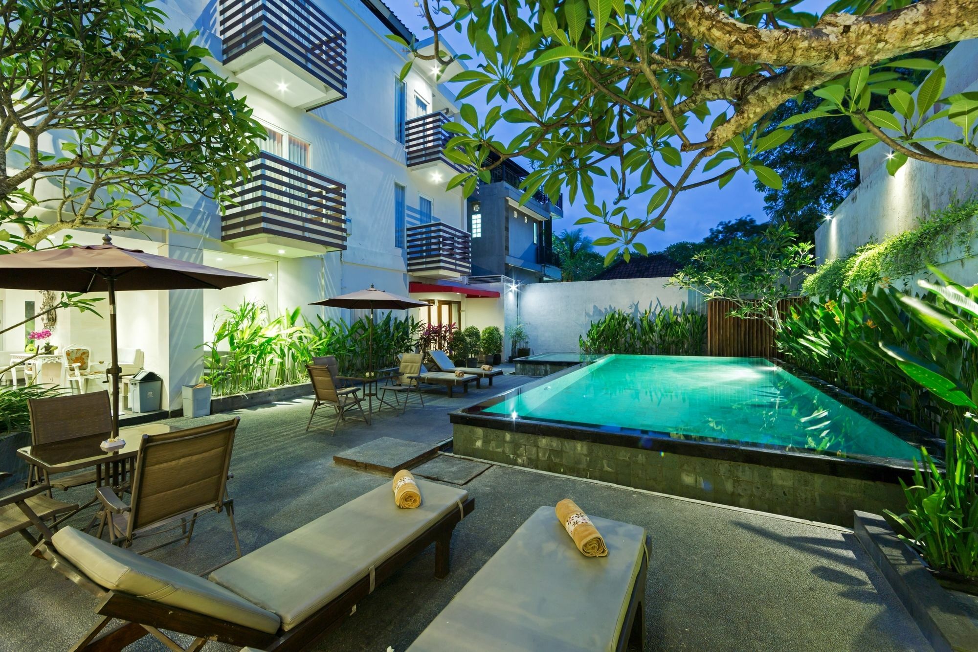 The Rinaya Canggu By Ecommerceloka Exterior foto